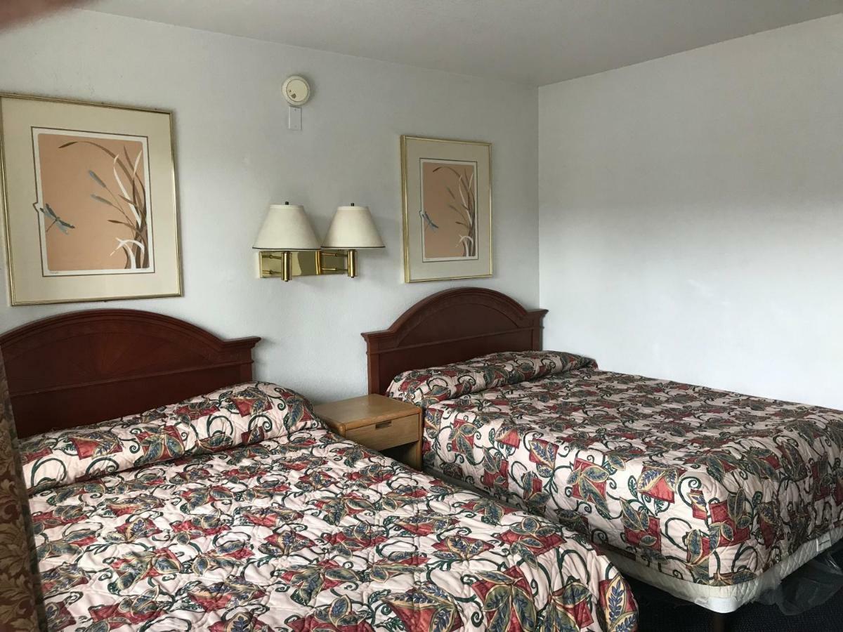 American Budget Inn And Suites-Модесто Екстериор снимка